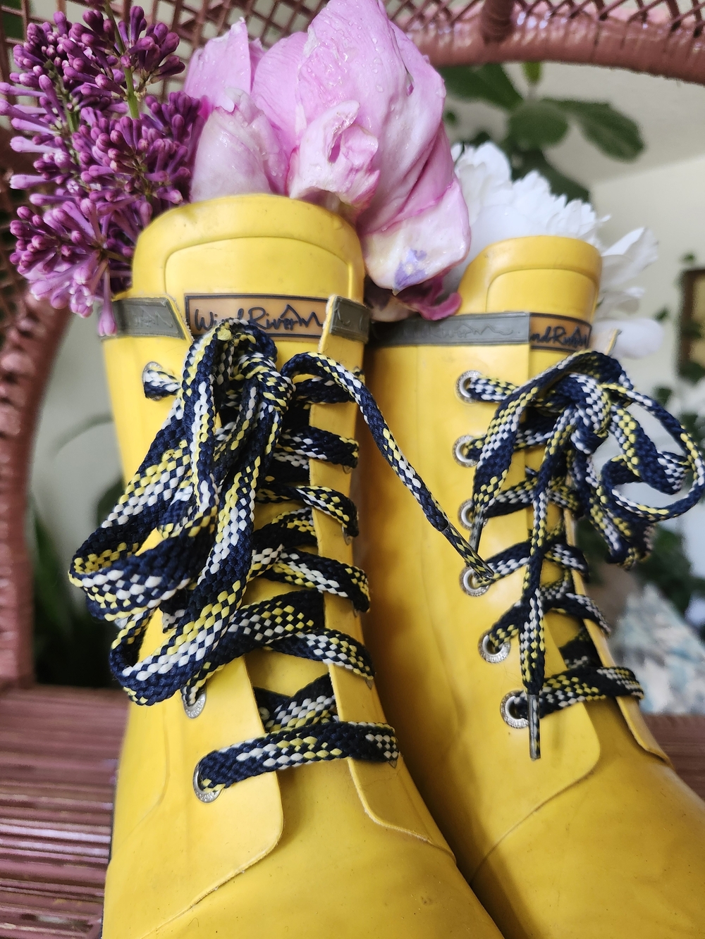 Yellow Waterproof Lace-Up Rain Boots By WindRiver 7.5 - Picture 4 of 4